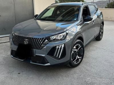 Usata Peugeot 2008 130 CV (95 kW) 2024 Grigio SUV