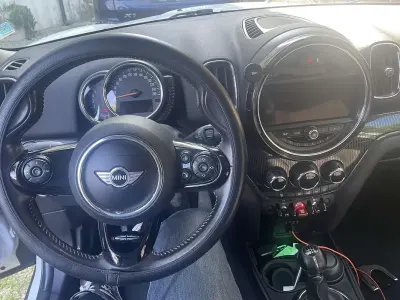 Käytetty Mini Countryman Hype 150 HP (110 kW) 2017