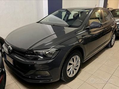Usata VW Polo 80 CV (58 kW) 2018 Grigio Berlina