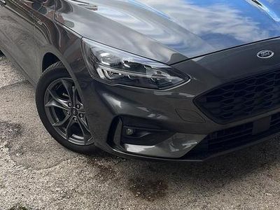 Grigio Usata 2020 Ford Focus ST-Line Station wagon | 17.600 € (Molto cara)