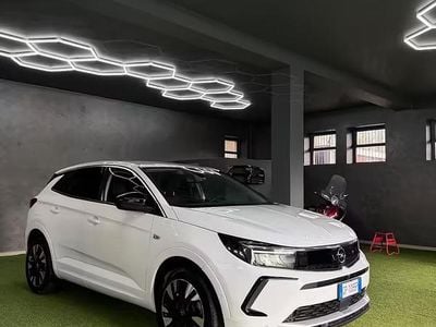 Usata Opel Grandland X GS Line 130 CV (95 kW) 2022 Bianco SUV