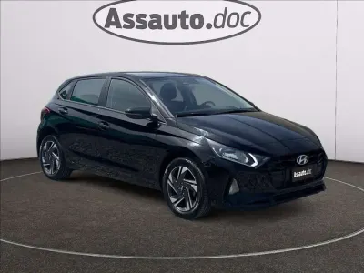 Usata Hyundai i20 84 CV (61 kW) 2022 Nero metallizzato Utilitaria