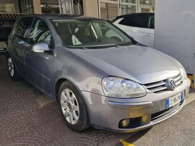 Usata VW Golf IV Sportline 140 CV (102 kW) 2006 Grigio Berlina