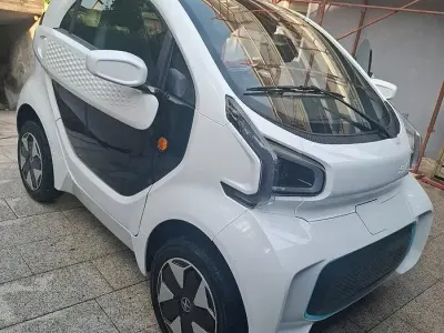 Usata XEV Yoyo 7 kW (10 CV) 2023 Bianco Utilitaria
