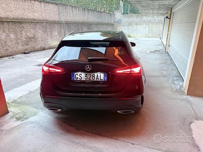 Usata Mercedes A200 AMG line 150 CV (110 kW) 2024 Nero Berlina