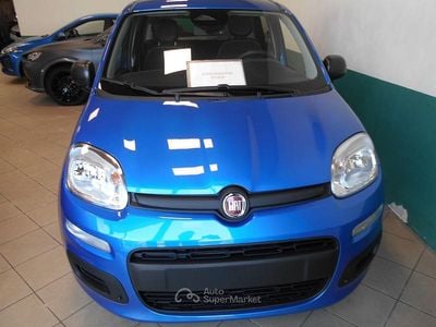 Nouvelle Fiat Panda 71 ch (52 kW) 2025 Bleue Citadine