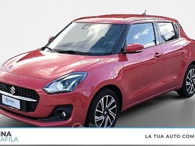 Begagnad Suzuki Swift 83 HK (61 kW) 2022 Röd Halvkombi