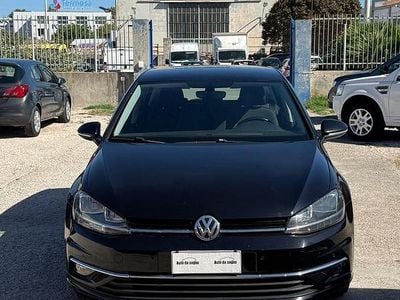 Usata VW Golf Trendline 115 CV (84 kW) 2019 Grigio Berlina