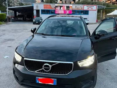 Usata Volvo XC40 129 CV (94 kW) 2021 Nero SUV