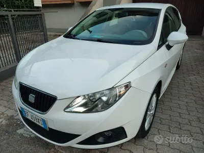 Usata Seat Ibiza 69 CV (50 kW) 2010 Bianco Berlina