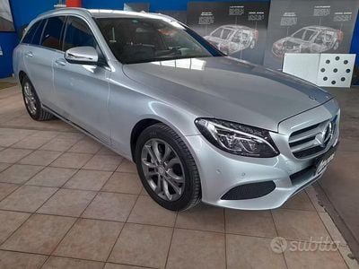 Usata Mercedes C220 Premium 169 CV (124 kW) 2017 Grigio Station wagon