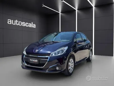 Usata Peugeot 208 Active 82 CV (60 kW) 2017 Blu Utilitaria