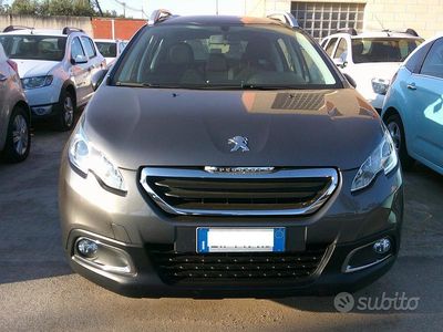 Usata Peugeot 2008 Allure 68 CV (50 kW) 2015 Grigio SUV