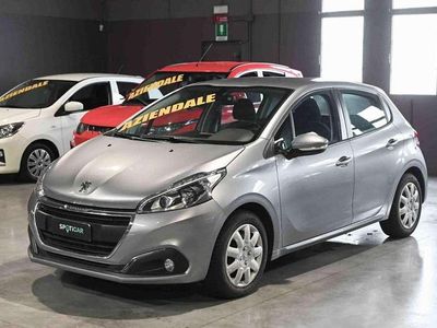 Usata Peugeot 208 Active 82 CV (60 kW) 2019 Grigio Utilitaria
