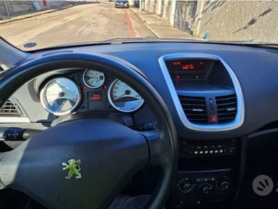 Usata Peugeot 207 90 CV (66 kW) 2010 Grigio Utilitaria