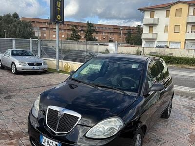 Begagnad Lancia Ypsilon 60 HK (44 kW) 2008 Halvkombi