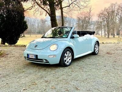 Usata VW New Beetle Cabriolet 101 CV (74 kW) 2004 Blu/azzurro Cabrio