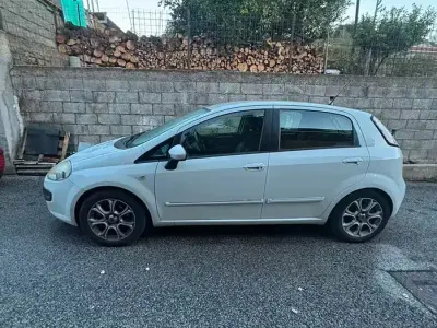Usata Fiat Punto Evo 135 CV (99 kW) 2010 Bianco Utilitaria