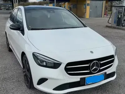 Usata Mercedes B180 Edition 136 CV (100 kW) 2019 Bianco Utilitaria
