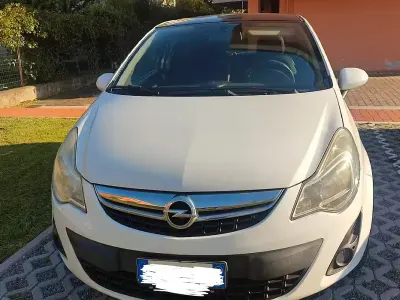 Usata Opel Corsa 85 CV (62 kW) 2011 Bianco Utilitaria