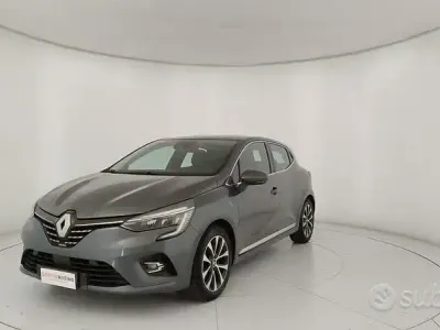 Usata Renault Clio Intens 140 CV (102 kW) 2021 Grigio Utilitaria