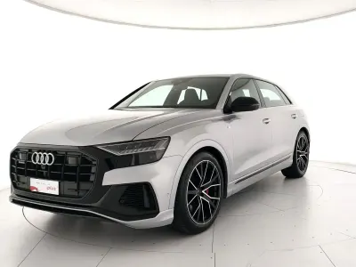 Usata Audi Q8 S-line plus 462 CV (339 kW) 2022 Argento SUV
