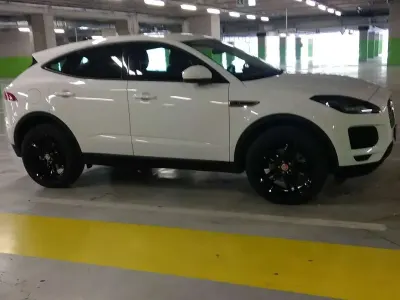 Usata Jaguar E-Pace 150 CV (110 kW) 2019 Bianco SUV
