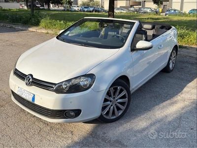 Usata VW Golf Cabriolet 140 CV (102 kW) 2012 Bianco Cabrio