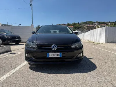 Usata VW Polo Comfortline 95 CV (69 kW) 2020 Nero Utilitaria