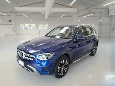 Usata Mercedes GLC300 Business 244 CV (179 kW) 2022 Bluazzurro SUV