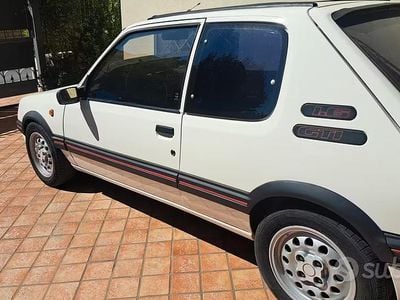 Usata Peugeot 205 GTi 116 CV (85 kW) 1991 Bianco Berlina