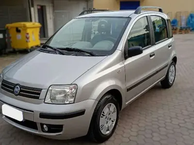 Usata Fiat Panda Emotion 60 CV (44 kW) 2004 Oro Utilitaria
