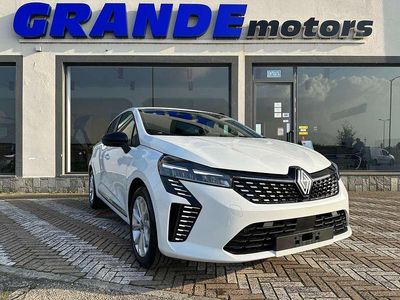 Nuova Renault Clio V Evolution 101 CV (74 kW) 2025 Bianco ghiaccio opaco Berlina
