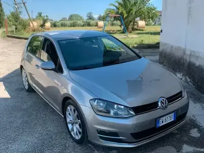 Usata VW Golf VII 110 CV (80 kW) 2014 Berlina