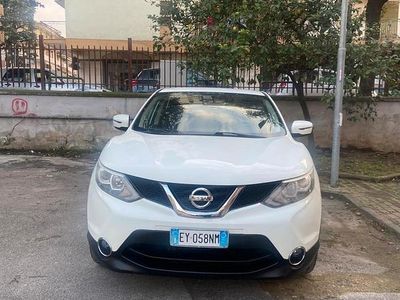 Usata Nissan Qashqai 110 CV (80 kW) 2015 Bianco SUV