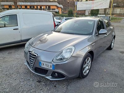 Usata Alfa Romeo Giulietta Progression 105 CV (77 kW) 2012 Argento Berlina