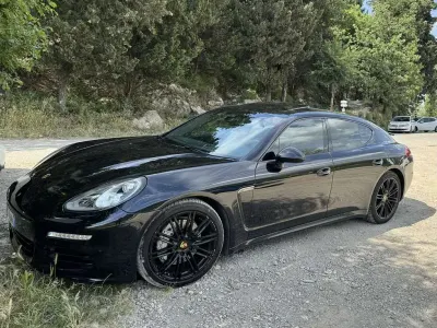 Usata Porsche Panamera 300 CV (220 kW) 2015 Utilitaria