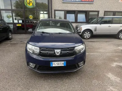 Gebraucht Dacia Sandero Lauréate 90 PS (66 kW) 2017 Blau Limousine