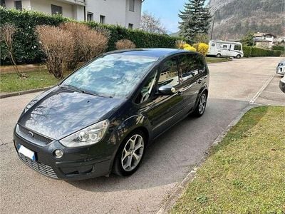 Usata Ford S-MAX Titanium 140 CV (102 kW) 2007 Nero Monovolume