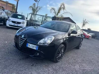 Gebraucht Alfa Romeo Giulietta Exclusive 140 PS (102 kW) 2011 Schwarz Kleinwagen