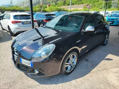 Usata Alfa Romeo Giulietta Distinctive 150 CV (110 kW) 2014 Nero Utilitaria