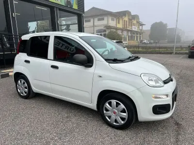Begagnad Fiat Panda Pop 69 HK (50 kW) 2019 Vit Van