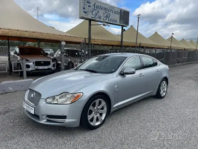 Usata Jaguar XF Premium Luxury 240 CV (176 kW) 2010 Grigio Berlina