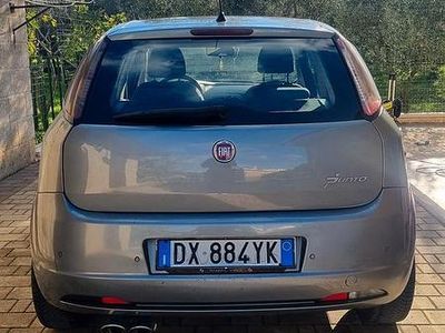 Usata Fiat Grande Punto Dynamic 90 CV (66 kW) 2009 Grigio Utilitaria
