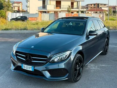 Usata Mercedes C220 109 CV (80 kW) 2011 Grigio Monovolume