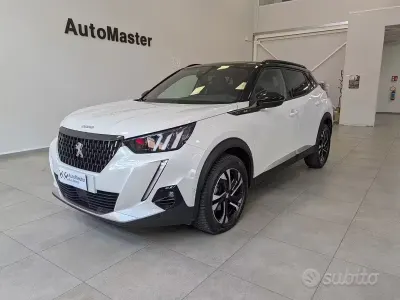 Usata Peugeot 2008 Allure 131 CV (96 kW) 2022 Bianco SUV