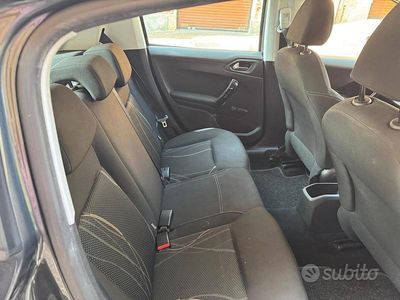 Usata Peugeot 208 Active 68 CV (50 kW) 2013 Grigio Utilitaria