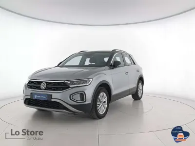 Usata VW T-Roc Life 116 CV (85 kW) 2025 Pyrit silver metallizzato nero SUV