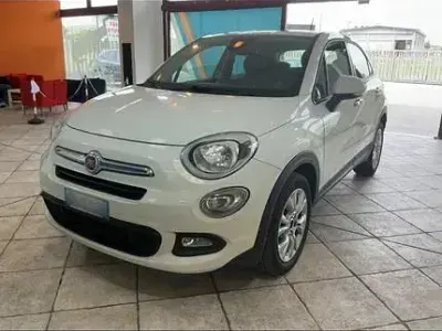 Usata Fiat 500X Pop Star 120 CV (88 kW) 2015 Bianco SUV