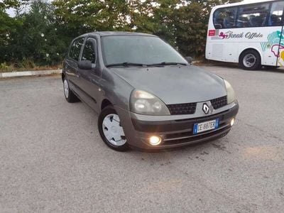 Renault Clio II